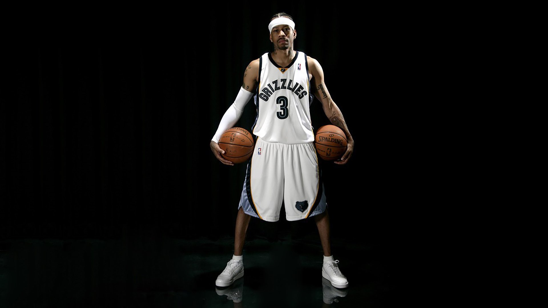 球员在赛后表示将全力冲击季后赛席位，球员们在赛场上展现