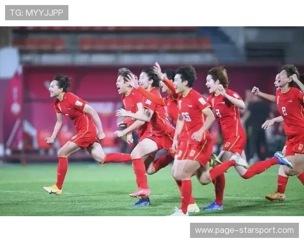 张馨回忆亚洲杯：体现中国女足不屈精神与身心双重挑战，中国女足 张馨