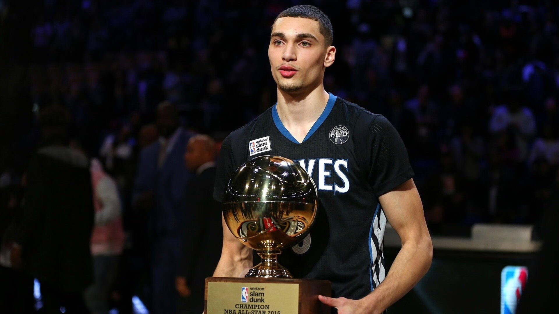 星空sports-里夫斯打趣东契奇：他表现得像个孩子，是时候该成熟一点了